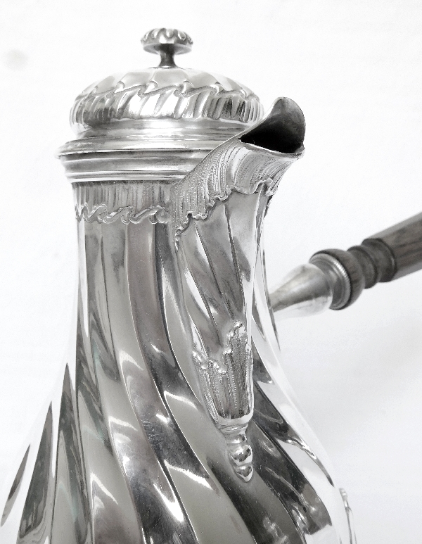 Tall sterling silver coffee pot, Louis XV style, silversmith Puiforcat - Lapar