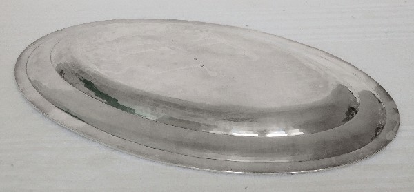 Plat ovale en argent massif - 839g - poinçon Vieillard, début XIXe siècle vers 1820