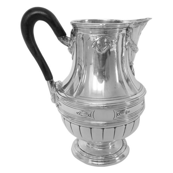 Pot à lait de style Louis XVI en argent massif par Lapar, poinçon Minerve