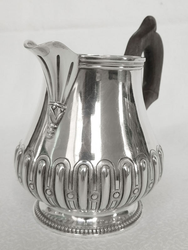 Pot à lait de style Régence en argent massif, poinçon Minerve, par Alfred Hector