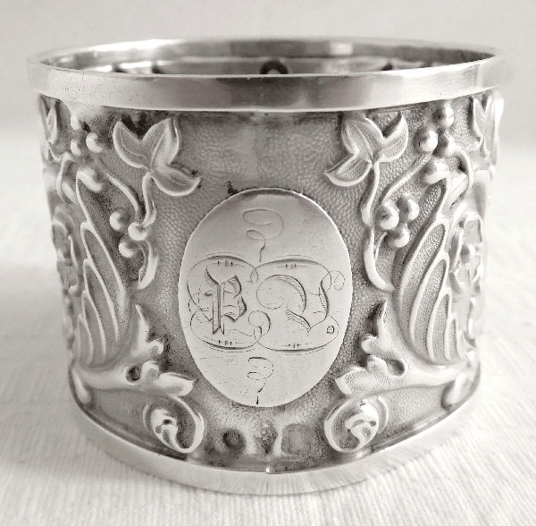 Rare early 19th century sterling silver napkin ring, swan decoration