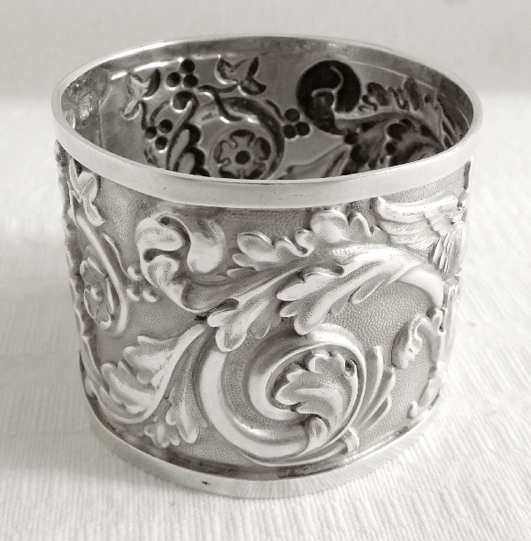 Rare early 19th century sterling silver napkin ring, swan decoration
