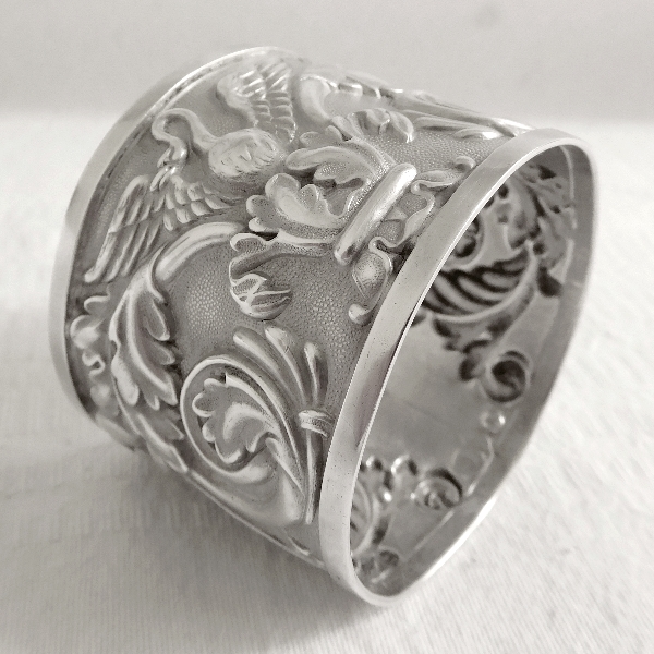 Rare early 19th century sterling silver napkin ring, swan decoration