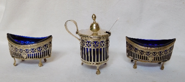 Pair of Empire sterling silver salt cellars, late 18th century / early 19th century