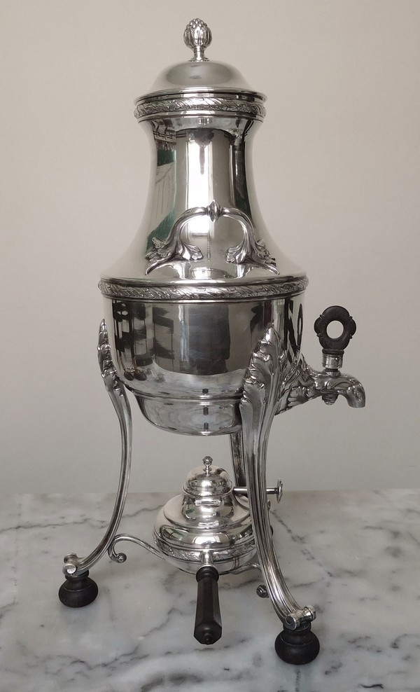 Samovar de style Louis XVI en argent massif, poinçon Minerve