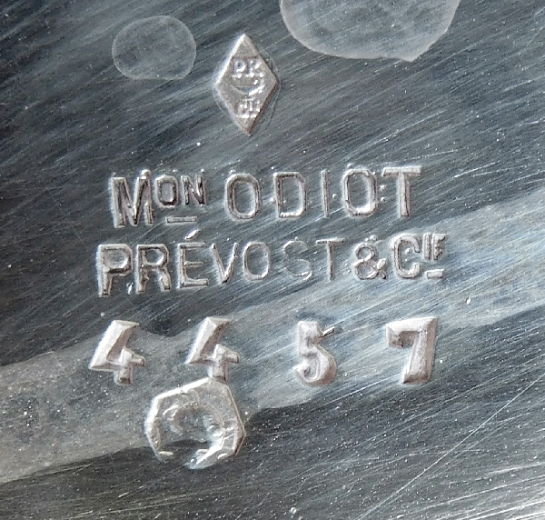 Odiot : saucière de style Louis XVI en argent massif, poinçon Minerve