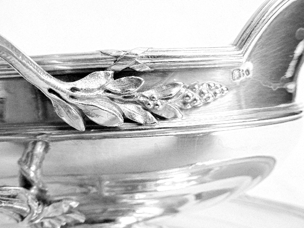 Odiot : saucière de style Louis XVI en argent massif, poinçon Minerve