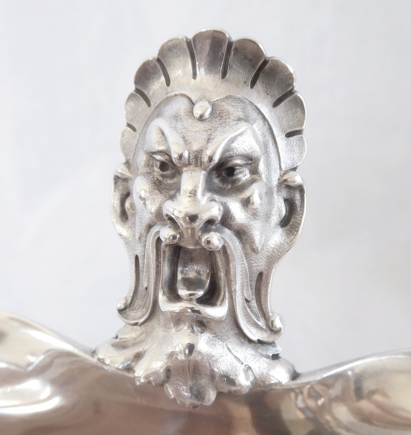 Saucière de style Régence en argent massif, armes de la famille Lannes de Montebello