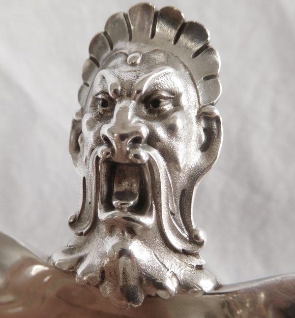 Saucière de style Régence en argent massif, armes de la famille Lannes de Montebello