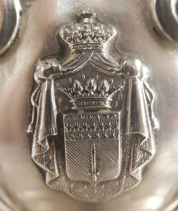 Saucière de style Régence en argent massif, armes de la famille Lannes de Montebello