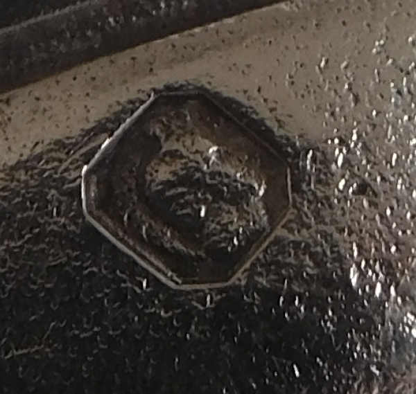 Saucière de style Régence en argent massif, armes de la famille Lannes de Montebello