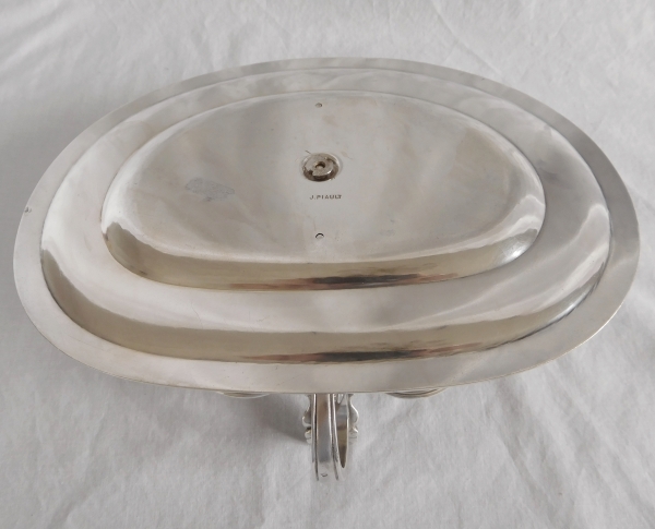 Saucière de style Régence en argent massif, armes de la famille Lannes de Montebello