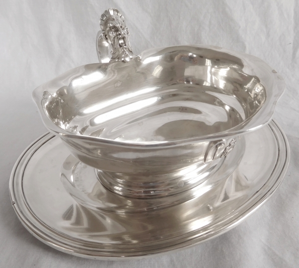 Saucière de style Régence en argent massif, armes de la famille Lannes de Montebello