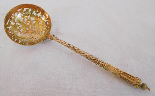 Vermeil sugar serving set, sterling silver gilt with yellow gold and pink gold, late 19th century