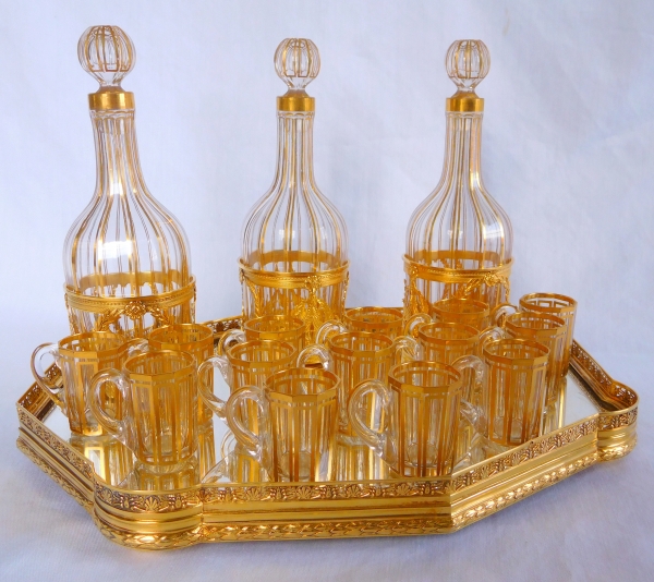 Risler & Carré : Service à liqueur en cristal de Baccarat doré et vermeil, style Empire - poinçon Minerve