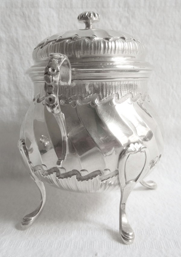 Tetard Frères : sterling silver Louis XV Rococo style sugar pot for one