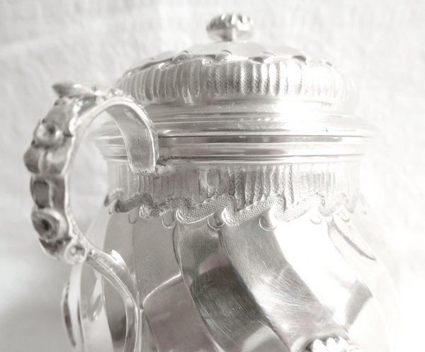 Tetard Frères : sterling silver Louis XV Rococo style sugar pot for one