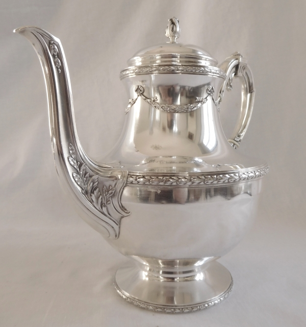 Sterling silver Louis XVI style teapot - 782g - silversmith Doutre-Roussel