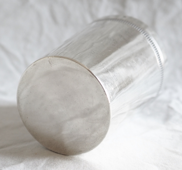 Timbale / gobelet en argent massif, poinçon Minerve, monogramme L