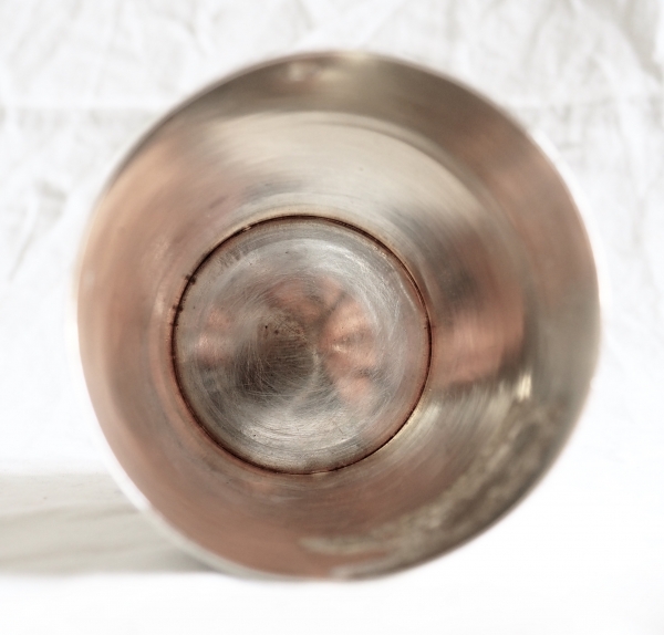 Timbale / gobelet en argent massif, poinçon Minerve, monogramme L