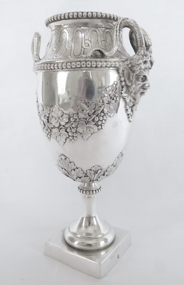 Louis XVI style sterling silver vase, bacchanalia ornamentation, silversmith Hénin & Cie