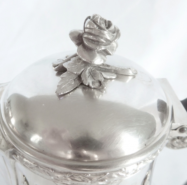 Puiforcat : verseuse / cafetière de style Louis XVI en argent massif, poinçon Minerve