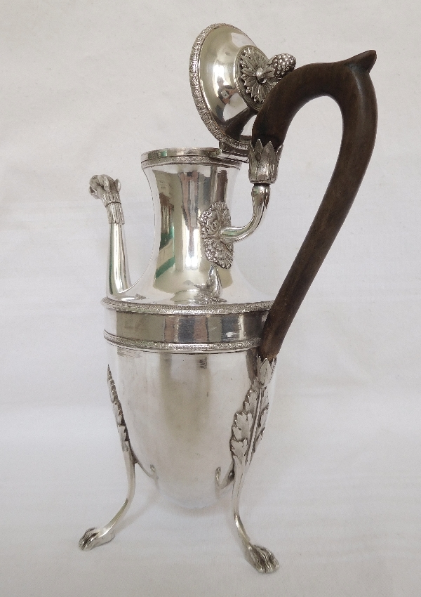 Verseuse / cafetière d'époque Empire en argent massif, armoiries, poinçon coq