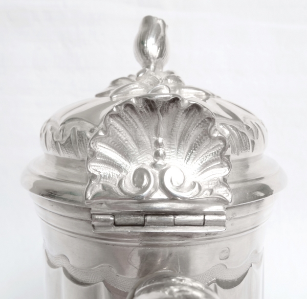 Sterling silver coffee pot, Louis XV Rococo style, SD monogram and Viscount crown engraved, late 19th century