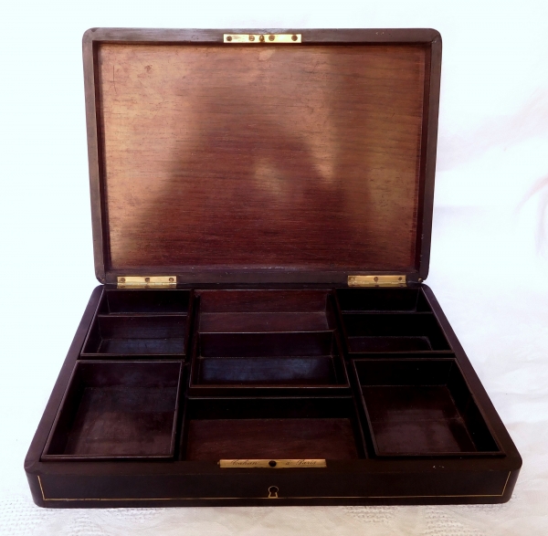 French gambling marquetry box signed Tahan, Napoleon III period (19th century)