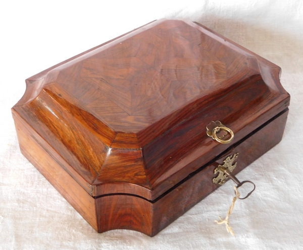 Louis XV violet wood marquetry wig box, mid 18th century circa 1740