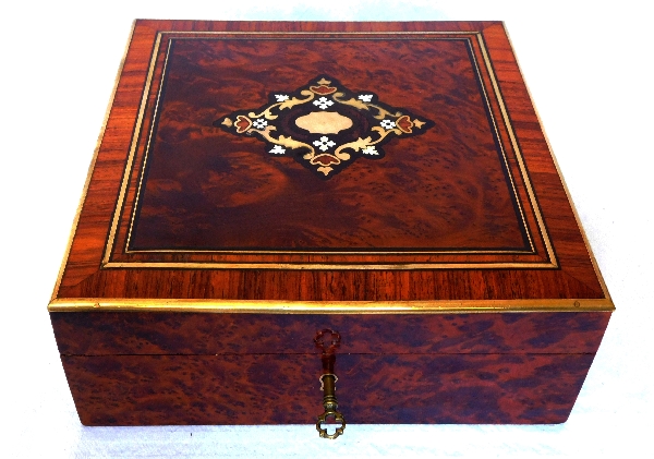 Coffret / boîte à bijoux en marqueterie, époque Napoléon III