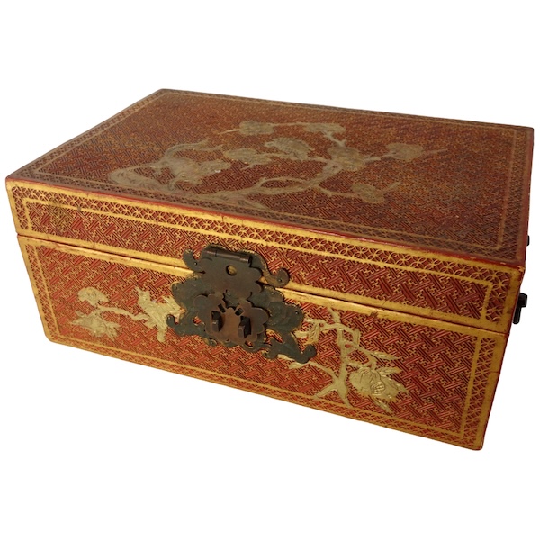Boîte coffret en laque sculptée, Chine, époque Qing - fin XIXe / début XXe siècle