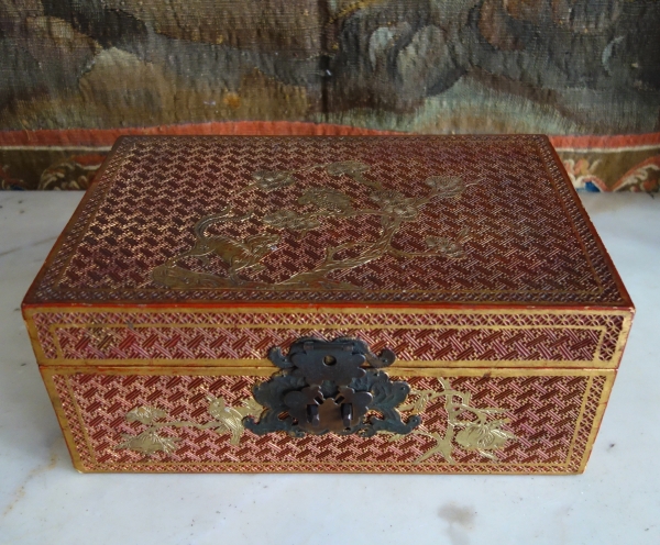 Boîte coffret en laque sculptée, Chine, époque Qing - fin XIXe / début XXe siècle