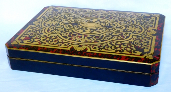 Coffret / boîte à jeux en marqueterie Boulle (écaille et laiton), style Louis XIV époque Napoléon III