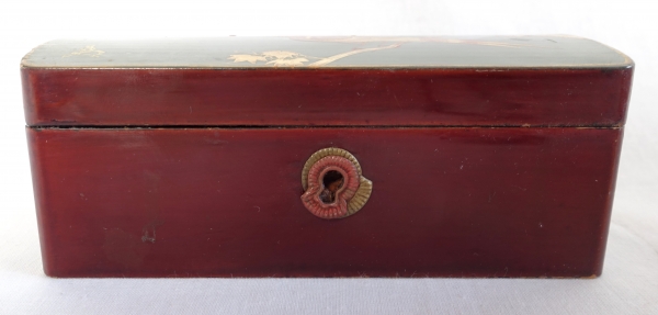 Japanese lacquered wood box, late 19th century - Meiji period