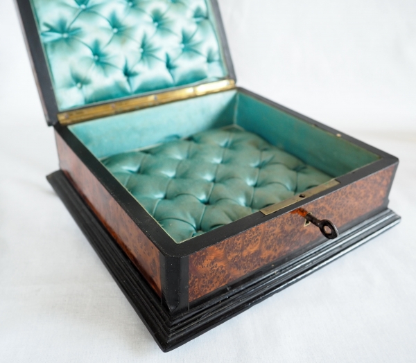Boite / cassette / coffret à bijoux d'époque Napoléon III en marqueterie
