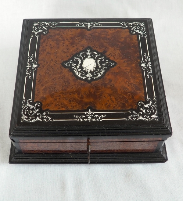 Boite / cassette / coffret à bijoux d'époque Napoléon III en marqueterie