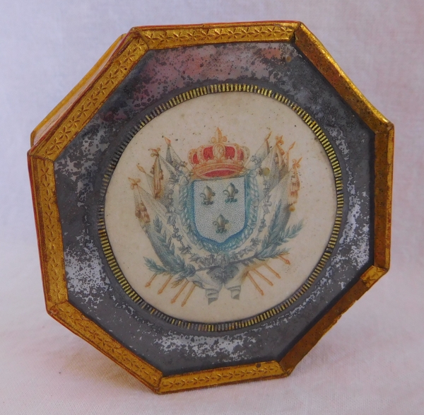 Louis XVI box covered with paper, decorated with French Royal coat of arms