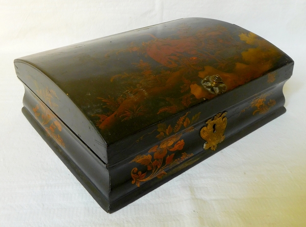 Louis XV wig box - Chinese style lacquered decoration - 18th century