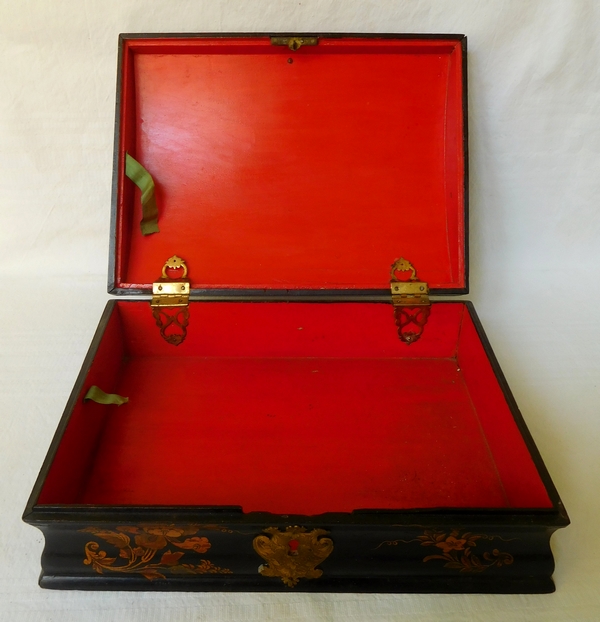 Louis XV wig box - Chinese style lacquered decoration - 18th century