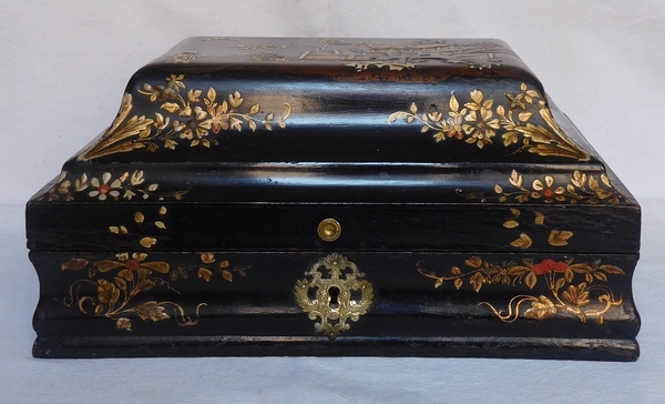 Louis XV wig box - Chinese style lacquered decoration - 18th century