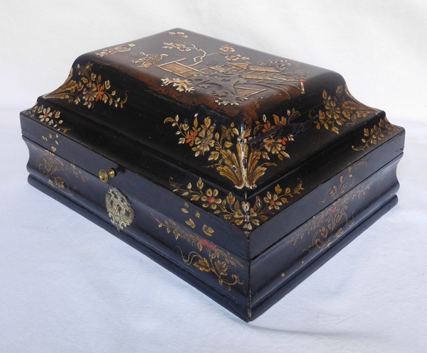 Louis XV wig box - Chinese style lacquered decoration - 18th century