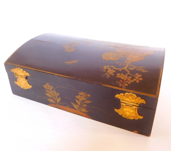 Louis XV wig box - Chinese style lacquered decoration - 18th century