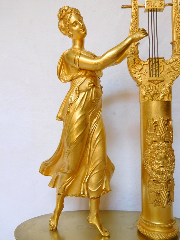 Empire decorative ormolu sculpture : muse playing music for Jupiter