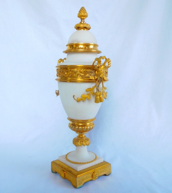 Louis XVI style ormolu and marble vase, second half of 19th century production