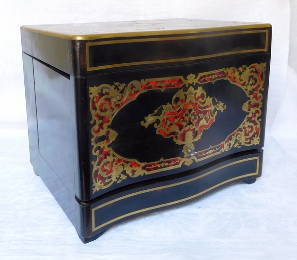 Boulle marquetry liquor cellar, 4 bottles and 16 glasses, Napoleon III period - mid-19th century