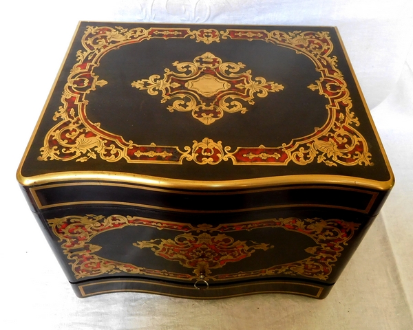 Boulle marquetry liquor cellar, 4 bottles and 16 glasses, Napoleon III period - mid-19th century