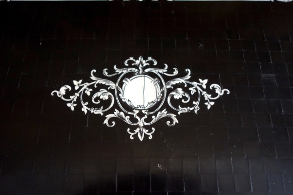 Cave à cigares d'époque Napoléon III en marqueterie d'ébène et d'ivoire attribuée à Diehl