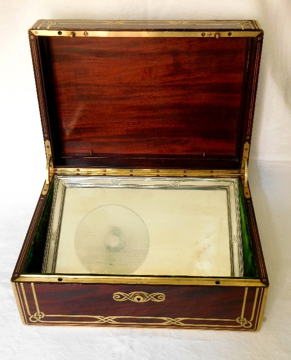 Aucoc : mahogany jewelry box, crown of count inlaid