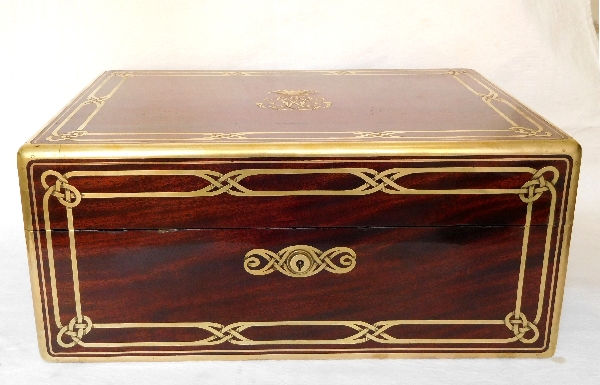 Aucoc : mahogany jewelry box, crown of count inlaid